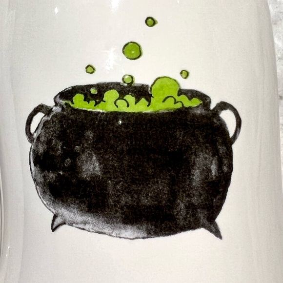 ❌SOLD❌ Rae Dunn 2 Sided Coffee Tea Mug, WITCH’S BREW Cauldron Halloween Ivory - Picture 6 of 11